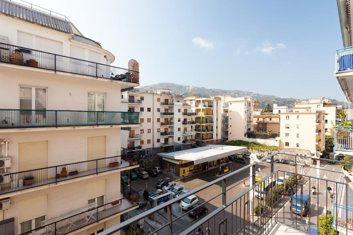 Casa Nina Lägenhet Sorrento Exteriör bild