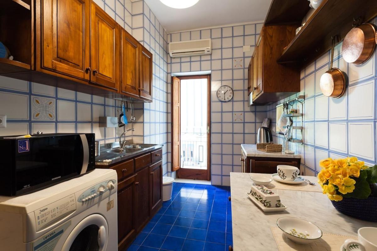 Casa Nina Lägenhet Sorrento Exteriör bild